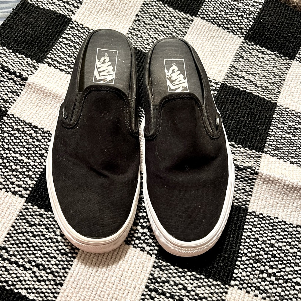 Black Vans Slides Womens 9/ Mens 7.5- Super comfortable and stylish